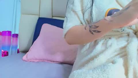 FERNANDA 3 online show from December 16, 2025, 3:11 am