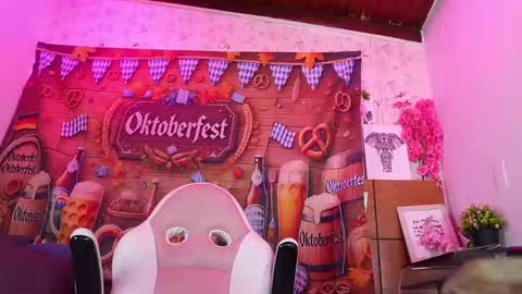 Snapshot of mssburbuja chatting on September 23, 2025, 3:09 am Manuela online show from September 23, 2025, 3:09 am