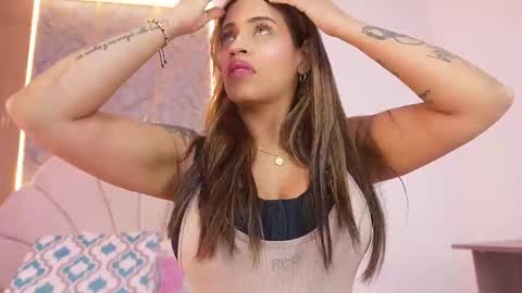 Snapshot of mssburbuja chatting on November 5, 2025, 3:06 am Manuela online show from November 5, 2025, 3:06 am