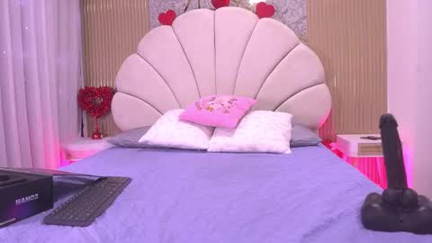 Manuela  online show from February 20, 2026, 3:14 am