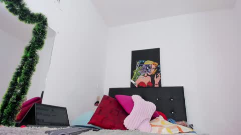 Snapshot of msschloee chatting on December 6, 2024, 7:45 pm Chloe new account online show from December 6, 2024, 7:45 pm