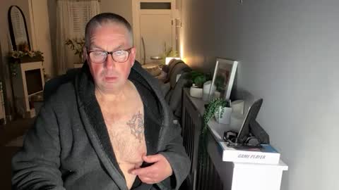 mtb1697 online show from April 3, 2026, 9:13 pm