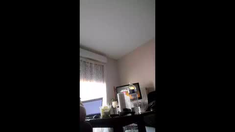 Snapshot of mtechia63 chatting on April 6, 2026, 8:59 am mtechia63 online show from April 6, 2026, 8:59 am