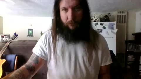 Snapshot of mudge chatting on February 20, 2025, 2:24 pm Mudge online show from February 20, 2025, 2:24 pm