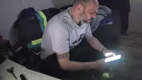 Muffdiver online show from February 27, 2026, 9:20 am