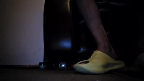 Muffdiver online show from March 27, 2026, 7:47 am