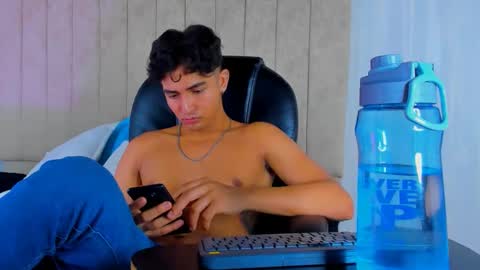 muichiro tokito1 online show from March 2, 2025, 4:17 am