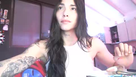 JESSICA online show from November 7, 2025, 3:23 pm