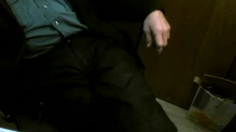 Snapshot of muller520 chatting on December 14, 2024, 4:09 pm muller520 online show from December 14, 2024, 4:09 pm