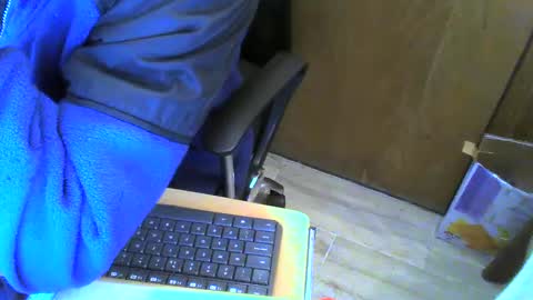 Snapshot of muller520 chatting on January 18, 2025, 12:15 pm muller520 online show from January 18, 2025, 12:15 pm