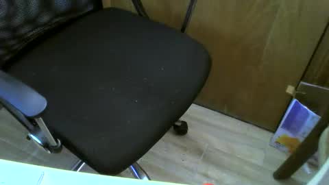 Snapshot of muller520 chatting on January 20, 2025, 4:23 pm muller520 online show from January 20, 2025, 4:23 pm
