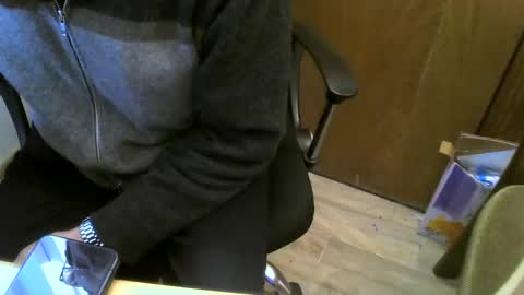 Snapshot of muller520 chatting on February 28, 2025, 11:25 am muller520 online show from February 28, 2025, 11:25 am