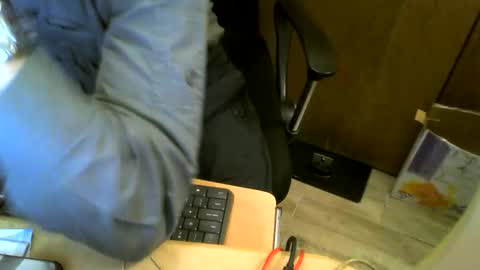 Snapshot of muller520 chatting on September 10, 2025, 6:52 pm muller520 online show from September 10, 2025, 6:52 pm