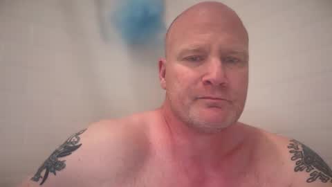 Snapshot of multipopper chatting on April 18, 2026, 12:14 am multipopper online show from April 18, 2026, 12:14 am