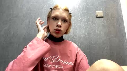 Polik online show from November 18, 2025, 9:52 pm