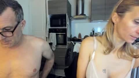 LOVELY JULIA  Peter DAY online show from December 22, 2025, 8:55 am