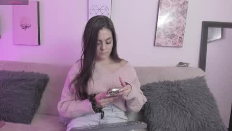 muriell_69 online show from October 23, 2025, 7:12 pm