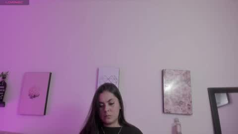 muriell_69 online show from November 11, 2025, 11:27 pm