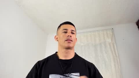 Muscle Man online show from November 18, 2025, 10:03 pm