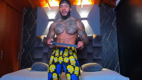 Snapshot of muscle_man19 chatting on December 5, 2024, 12:30 am Nick online show from December 5, 2024, 12:30 am