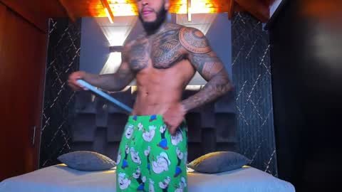 Snapshot of muscle_man19 chatting on December 6, 2024, 4:38 pm Nick online show from December 6, 2024, 4:38 pm