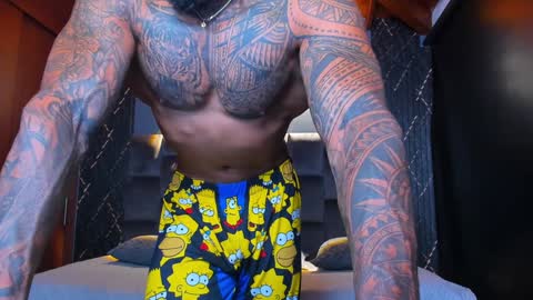 Snapshot of muscle_man19 chatting on December 10, 2024, 3:20 am Nick online show from December 10, 2024, 3:20 am