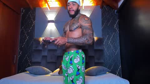 Snapshot of muscle_man19 chatting on December 13, 2024, 2:32 am Nick online show from December 13, 2024, 2:32 am