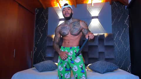 Snapshot of muscle_man19 chatting on December 18, 2024, 2:38 pm Nick online show from December 18, 2024, 2:38 pm