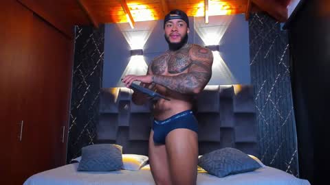 Snapshot of muscle_man19 chatting on January 6, 2025, 3:42 am Nick online show from January 6, 2025, 3:42 am