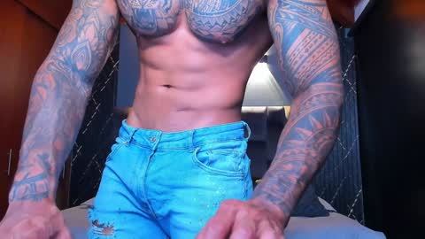 Snapshot of muscle_man19 chatting on January 24, 2025, 4:27 am Nick online show from January 24, 2025, 4:27 am