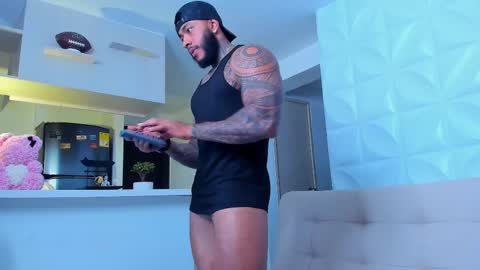 Snapshot of muscle_man19 chatting on February 22, 2025, 3:45 am Nick online show from February 22, 2025, 3:45 am