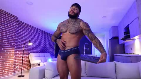 Snapshot of muscle_man19 chatting on September 11, 2025, 11:32 am Nick online show from September 11, 2025, 11:32 am
