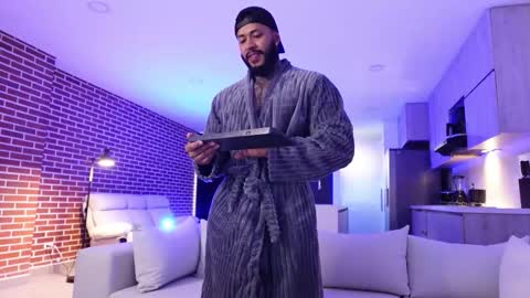 Nick online show from November 5, 2025, 11:10 am