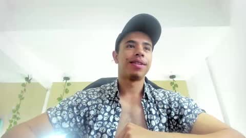 muscle scott online show from September 29, 2025, 12:10 pm