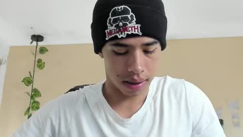 muscle scott online show from October 6, 2025, 12:13 pm