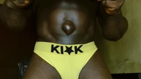 musclegod23 online show from March 18, 2026, 1:09 am