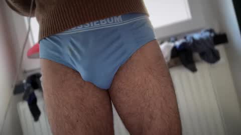 musclehair3 online show from February 1, 2025, 9:43 am