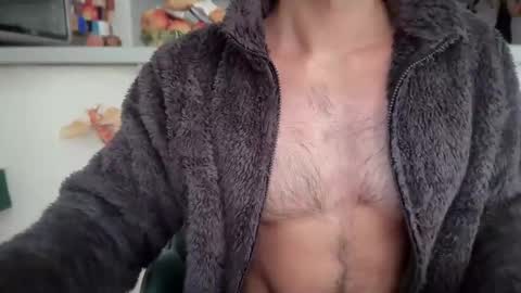 musclehair3 online show from February 3, 2025, 12:36 pm
