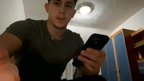 Snapshot of musclejunge72 chatting on December 29, 2024, 4:40 pm musclejunge72 online show from December 29, 2024, 4:40 pm