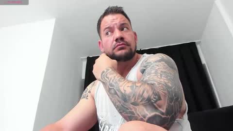 MuscleMonster31 online show from September 15, 2025, 1:05 am