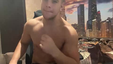 Snapshot of musclephantom chatting on September 23, 2025, 8:12 pm Egor online show from September 23, 2025, 8:12 pm