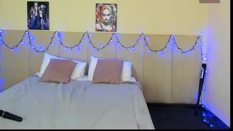 Eva online show from March 9, 2025, 11:03 pm