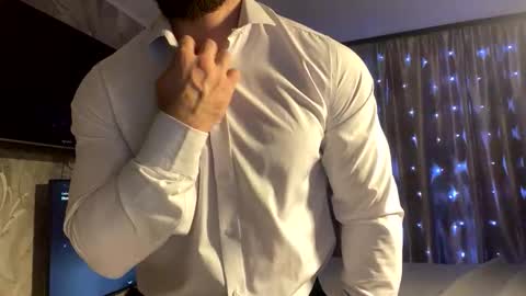 muscularjuggler online show from January 18, 2026, 1:48 pm