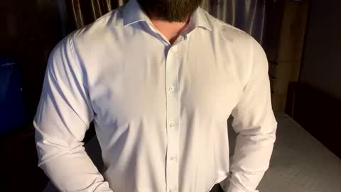 muscularjuggler online show from April 6, 2026, 1:58 am