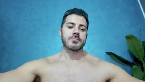 muscularmaster onlyfans online show from December 18, 2024, 1:26 am