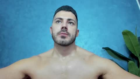 muscularmaster onlyfans online show from December 27, 2024, 10:16 pm