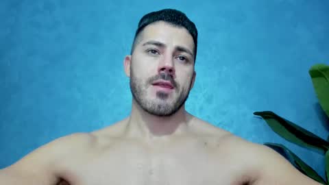 muscularmaster onlyfans online show from December 30, 2024, 10:23 pm