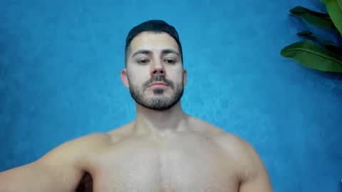 muscularmaster onlyfans online show from January 18, 2026, 9:40 pm