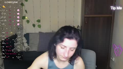 Snapshot of muse_kitty_jenia chatting on January 8, 2025, 9:44 pm Jenya online show from January 8, 2025, 9:44 pm