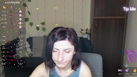 Snapshot of muse_kitty_jenia chatting on January 9, 2025, 4:41 am Jenya online show from January 9, 2025, 4:41 am